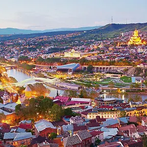https://family-holiday-apartment.alltbilisihotels.com
